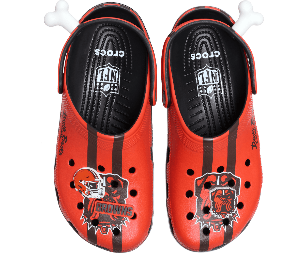 Crocs NFL Cleveland Browns Classic Clog – Men's