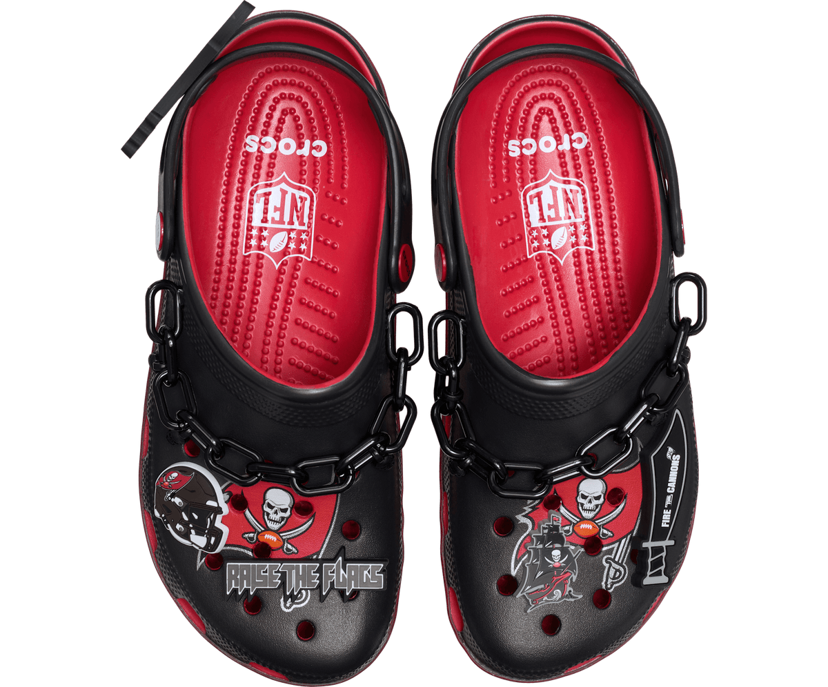 Crocs NFL Tampa Bay Buccaneers Classic Clog – Women's